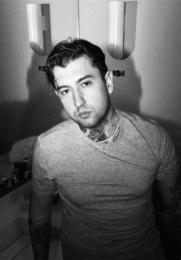 Motive'nin Yeni Şarkısında Aşk Teması