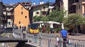 Switzerland’s leading public bus operator PostAuto is now testing self-driving buses on public roads in Sion, Valais. The self-driving shuttles are the fruit of a collaboration between the PostAuto / CarPostal / AutoPostale / PostBus , a wholly owned subsidiary of the national post service, and Swiss start-up BestMile, founded in 2014 by graduates from Ecole polytechnique fédérale de Lausanne (EPFL). | About Switzerland