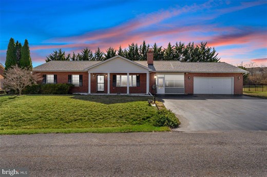 123 Plantation Dr, Hagerstown, MD 21740 - MLS MDWA2027352 - Coldwell Banker