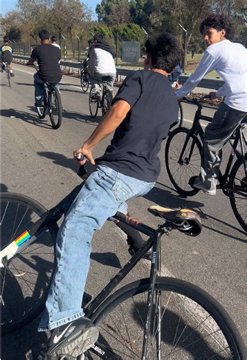 fixed.miggy (@fixed.miggy)’s video of Road Bike
