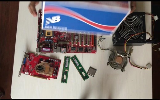 50元装机原地爆炸，运行起来让你怀疑人生