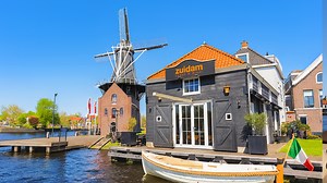 Haarlem Canal Tour – Exploring the City’s Historic Water Routes (4K)