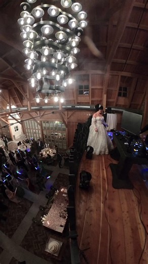 That moment when you give the bride, a random remote control, and then she realized that she is shooting off the sparklers the reaction is priceless! ✨💍 #WeddingMagic #BrideMoment #SparklerSendOff #WeddingFun #UnforgettableMoments #WeddingTok #BrideReaction #WeddingDayJoy #ViralWedding #TikTokWeddings