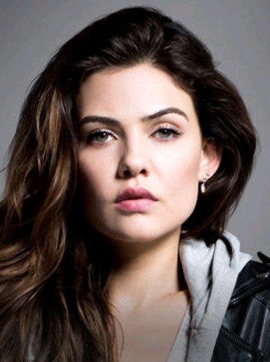Danielle Campbell: Kayla in Tell Me A Story