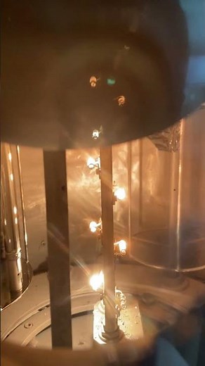 Vacuum metallizing coating process in vacuum chamber