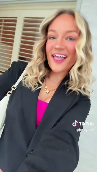 Stylish Business Outfit Ideas for Women