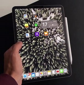 It's the @paperlike anti-glare feature in all its glory! What is...