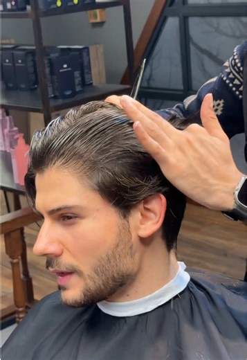 Kısa Saç Modeli ile Hızla Şıklığa Adım Atın