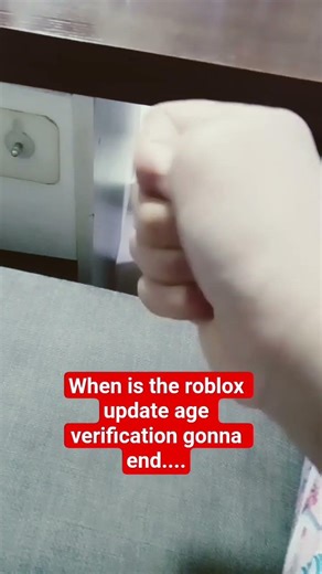 ugghhhh roblox DONT YOU FEEL ASHAMED OF YOURSELF...MINECRAFT DID IT JUST TO PROTECT KIDS BUT YOU....