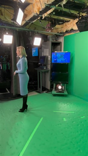 Kelly Costa (Reardon) | In the studio 🥶🎥. . . . . . . . . . . #tvnews #meteorologist #hair #makeup #beautiful #love #classic #style #fashion #reels #instagramreels... | Instagram