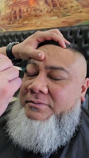 Barber Shop Waxing Tutorial: Tips and Techniques