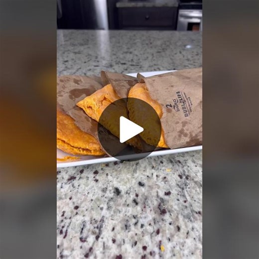 How to get the flakiest authentic Jamaican patty crust #jamaicanpatty #jamaicanpatties