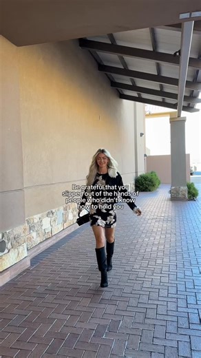 Not everything that leaves is a loss — some things make room for better 💋✌🏼 | Lime Lush Boutique