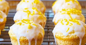 Super Easy Lemon Muffins Recipe
