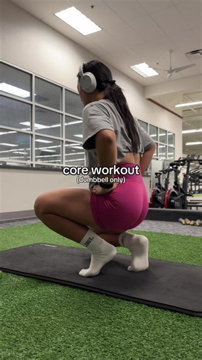 CORE ROUTINE | save for later babyyyy Deets: 20 side to side knee tucks 30 weighted scissors 10 weighted cocoons 15 Russian twists Repeat 3-4 rounds #coreroutine #coreworkout #weightedcoreworkout #weightedabs #beginnercorecircuit