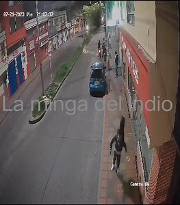 6K views · 76 reactions | Continúa la delincuencia "Anoche atracaron a mi hermano en el barrio fatima por la Electromillonaria y le robaron la moto 4 individuos que estaban armados" | La minga del indio jhonny villarreal | Facebook