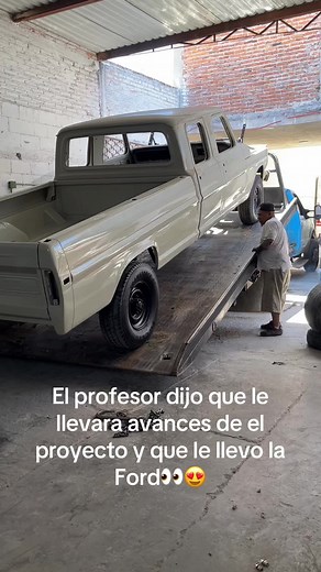 Ford crew cab F250#aguascalientesmexico🇲🇽 #foringas #ford1972 #hojalateriaypintura