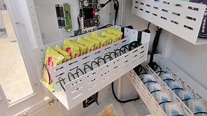 QR Pay Wall-mounted Mini Vending Machine Cigarette Tobacco Dispen 21.5 Inch Touch Screen Vending Machine With Age Verification