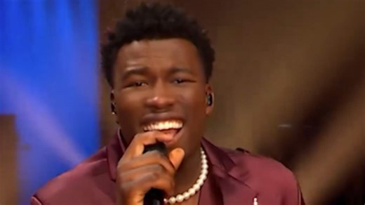 Video | Bekijk de eerste beelden van Claudes repetitie in Bazel