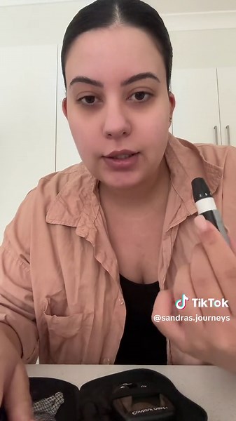 My bump is still B shaped! Will it eventually fully round?? 🥲 #fyp #foryou #gestationaldiabetes #pregnant #pregnancy #whatieat #31weekspregnant