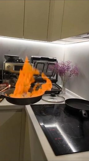 🔥 ASMR Cooking: Flambé Technique | Fire & Sizzling Sounds