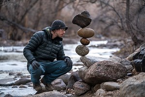 How Stone Balancing Works: The Unreal Stone Sculptures of Michael Grab