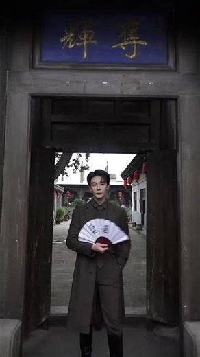 251001 #XiaZhiguang #夏之光 on YonYoung Project Weibo 🎬