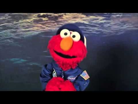Learning Space: Elmo visits NASA's Kennedy Space Center