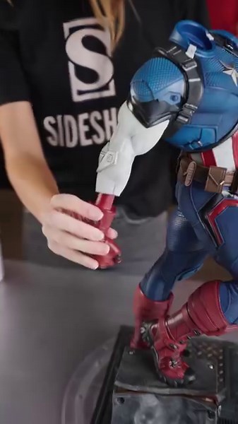 229K views · 14K reactions | Head into battle with Steve Rogers as we unbox the Captain America Premium Format™ Figure by Sideshow! https://side.show/p1pf1 #Marvel #CaptainAmerica #SteveRogers #Statue #Unboxing #Avengers | Sideshow Collectibles | Facebook