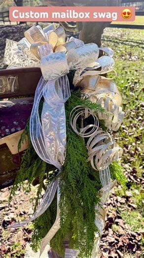 This custom mailbox swag was designed to add instant curb appeal 🤍