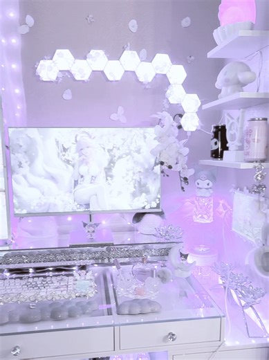 U guys!!! SOON VERY SOON! i will finally add more stuff to my set up!! next month next month!! #setup #cute #girl #fyp #gaming