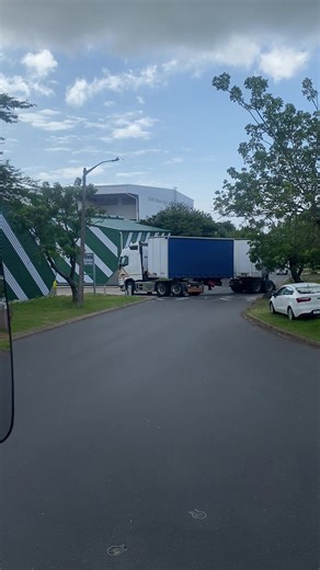 Ayilula i Truck Madoda - The Energy of Truck Drivers