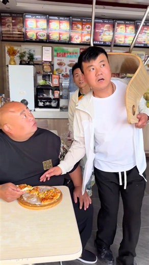 LOOK AT THE FLYING SAUCER #parody