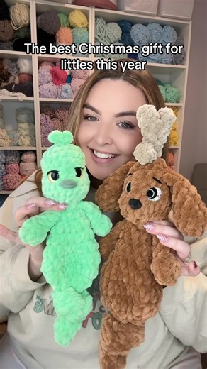 The pattern is out now! #christmasplushies #crochetgrinch #crochetmax #crochetwbay #pattern | Crochet With Bay
