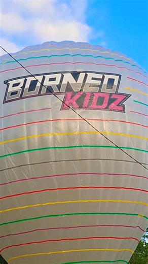 FLIGHTING THE BIGGEST BORNEO KIDZ AIR BALLOON || sor blengker part #airballoon #borneokidz