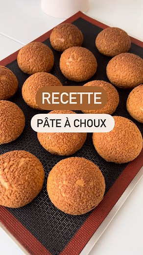 Hanane on Instagram: "🍰🥧 RECETTE PÂTE À CHOUX 🍰🥧 Voici une recette inratable (si on suit bien les étapes) pour faire de beaux choux bien gonflés 😍 Pâte à choux : 50g de lait 50g d’eau 40g de beurre 10g de sucre 1 pincée de fleur de sel 60g de farine 100g d’œufs entiers Dans une casserole, mettre à chauffer le lait, l’eau, le beurre, le sucre et le sel. Hors du feu, ajoutez la farine, mélangez avec une spatule. Mettre sur le feu moyen et desséchez votre pâte environ 30 secondes. Transvasez d