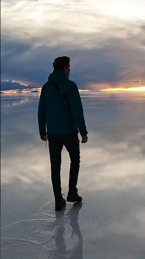 Salar de Uyuni, Bolivia | World’s Largest Salt Flat and Surreal Andean Landscapes