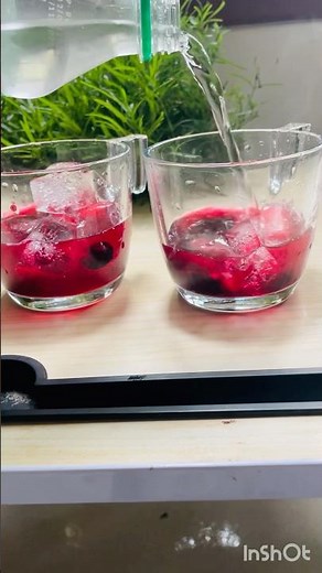 Simple blueberry summer drinks ideas #blueberrydrinks #simpledrinks