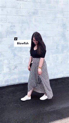 The ultimate duo: a long skirt & white Blowfish sneakers! I love the Blowfish shoes as they are so easy to wear with anything & they are slip ons! @Blowfish Malibu #blowfishmalibu #blowfishpartner #blowfishshoes #sneakers #slideons #outfitinspo #raleighnc #skirt #summershoes #shoesoftheday #shoestyle #shoelover #ncstyle