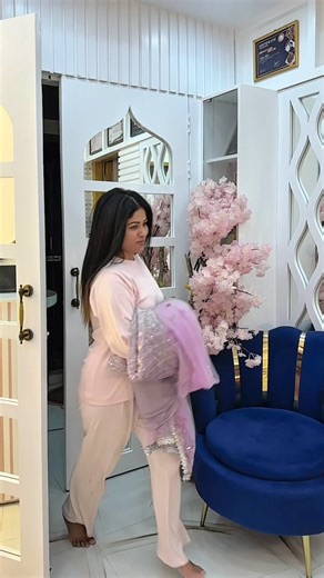 দৌড়ে সাজতেছি কারন থামানোর কেউ নেই