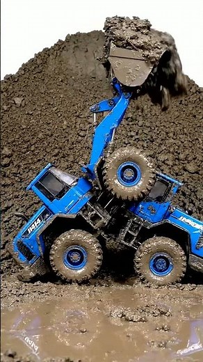 Epic RC Loader Mud Digging Challenge! 🚜💨