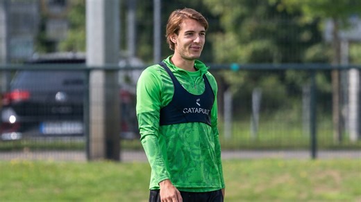 Neuhaus zurück im Training der Profis