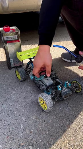 Магазин радиоуправляемых модели on Instagram: "🔥 HSP XSTR Nitro 1:10 RC Car 🔥 🏎 Professional darajadagi benzinli (nitro) model! Haqiqiy dvigatel ovozi va kuchli tezlanish bilan adrenalinni his qiling! 💨 ⚙ Asosiy xususiyatlari: 📏 Masshtab: 1:10 ⛽ Yoqilg‘i turi: Nitro (metanol asosida) 🛠 Dvigatel: Ichki yonuv dvigateli (nitro engine) 🚀 Yuqori tezlik va kuchli akseleratsiya 🛞 Mustahkam off-road shinalar 🔩 Metall shassi elementlari 🎮 2.4GHz pult – barqaror signal va uzoq masofa 🔥 Afzallik