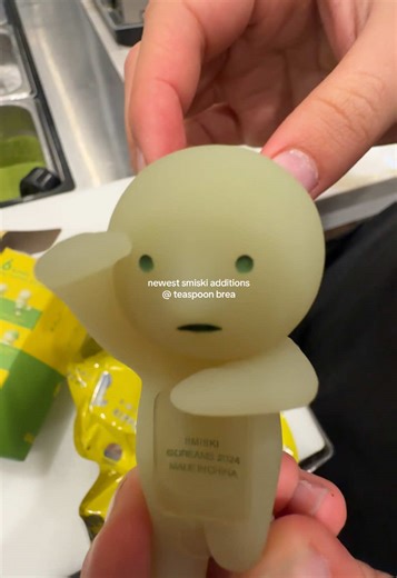 new members to the fam 🧑‍🧑‍🧒‍🧒#smiski #unboxing #teaspoonbrea #blindbox #bobarista #collection #decor #fun