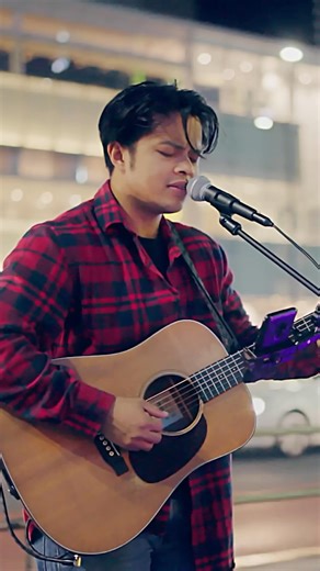 Pinoy busker singing Unwell by @matchboxtwenty in Shinjuku Japan! 🇵🇭🇯🇵💕 #fyp #busker #busking #unwell #matchboxtwenty #shinjuku #tokyo #japan #busking | Jude Pastor
