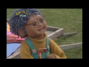 CBEEBIES Tots Tv Magic Hat