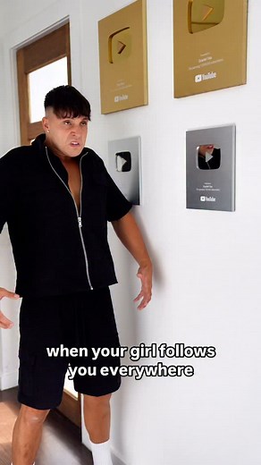 Do all girls teleport? 😭 | Tayo Ricci