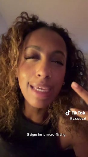 Recognizing Micro Flirting: 5 Subtle Signs to Notice