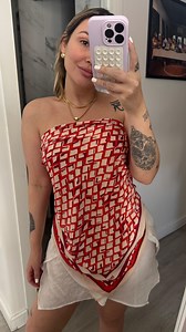 Ana Polli Donatti on Instagram: "Um breve resumo sobre mim e algumas dúvidas que vcs me perguntam com frequência. Já segue minha marca @anapolli.shop Falou falar da frifri, mas ai já começaria a falar da ansiedade e dos meus problemas neurológicos. Querem q fale sobre isso tb? Já sabiam de tudo que falei? Comenta aqui quais outras coisas tu quer saber sobre mim 👇🏼"