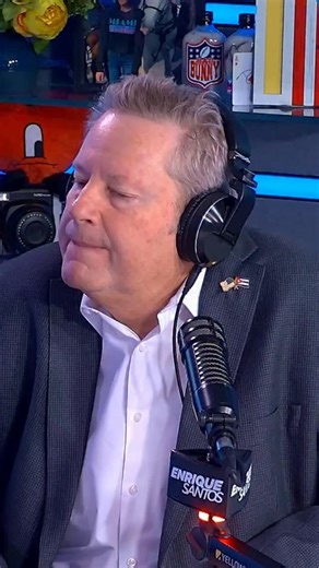 ¿Cuánto tiempo más puede aguantar la dictadura cubana antes de ceder? De eso hablo con Mike Hammer, embajador de Estados Unidos en Cuba, en una conversación franca sobre la presión internacional, el desgaste del régimen y lo que viene para el pueblo cubano. Mira la entrevista completa en YouTube / EnriqueSantos 🎧 Escúchala también en la app @iHeartRadio 📲 @usembcuba | Enrique Santos